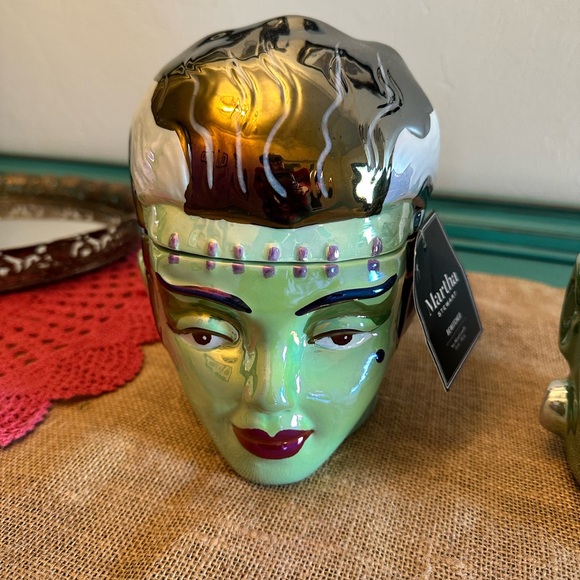 Frankenstein and his Bride Martha Stewart candles - Picture 2 of 5